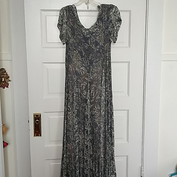 Starina Dresses & Skirts - Starina Dress